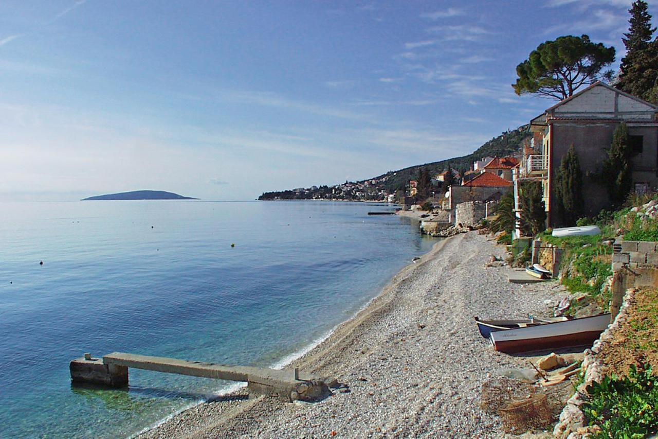 Apartments By The Sea Brist, Makarska - 11078 Zewnętrze zdjęcie