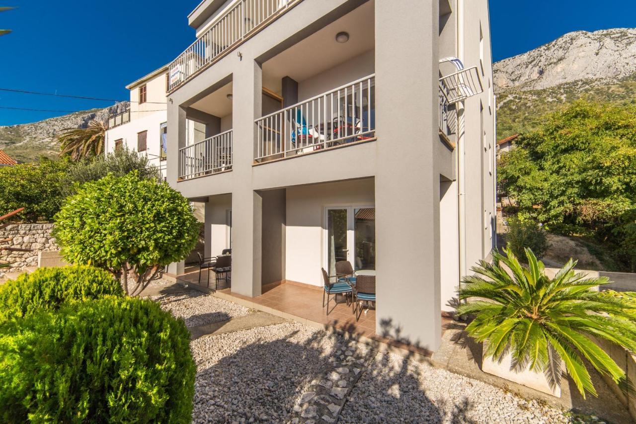 Apartments By The Sea Brist, Makarska - 11078 Zewnętrze zdjęcie