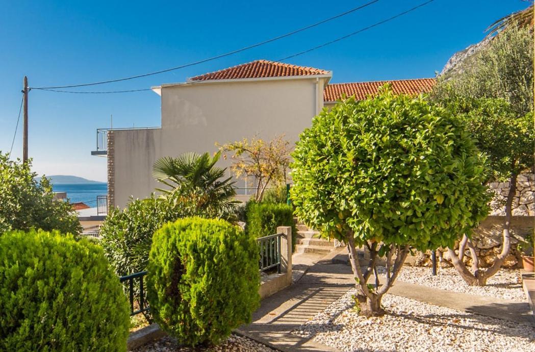 Apartments By The Sea Brist, Makarska - 11078 Zewnętrze zdjęcie
