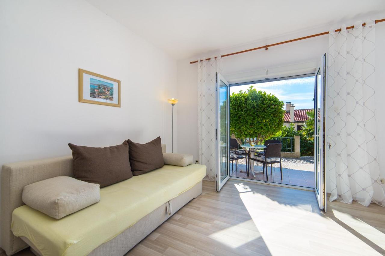 Apartments By The Sea Brist, Makarska - 11078 Zewnętrze zdjęcie
