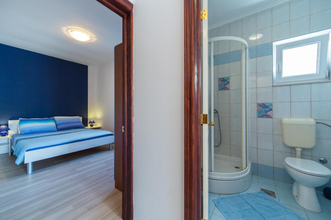Apartments By The Sea Brist, Makarska - 11078 Zewnętrze zdjęcie