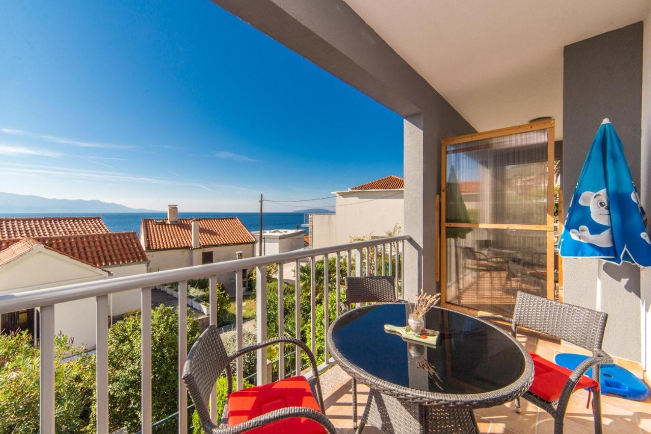 Apartments By The Sea Brist, Makarska - 11078 Zewnętrze zdjęcie