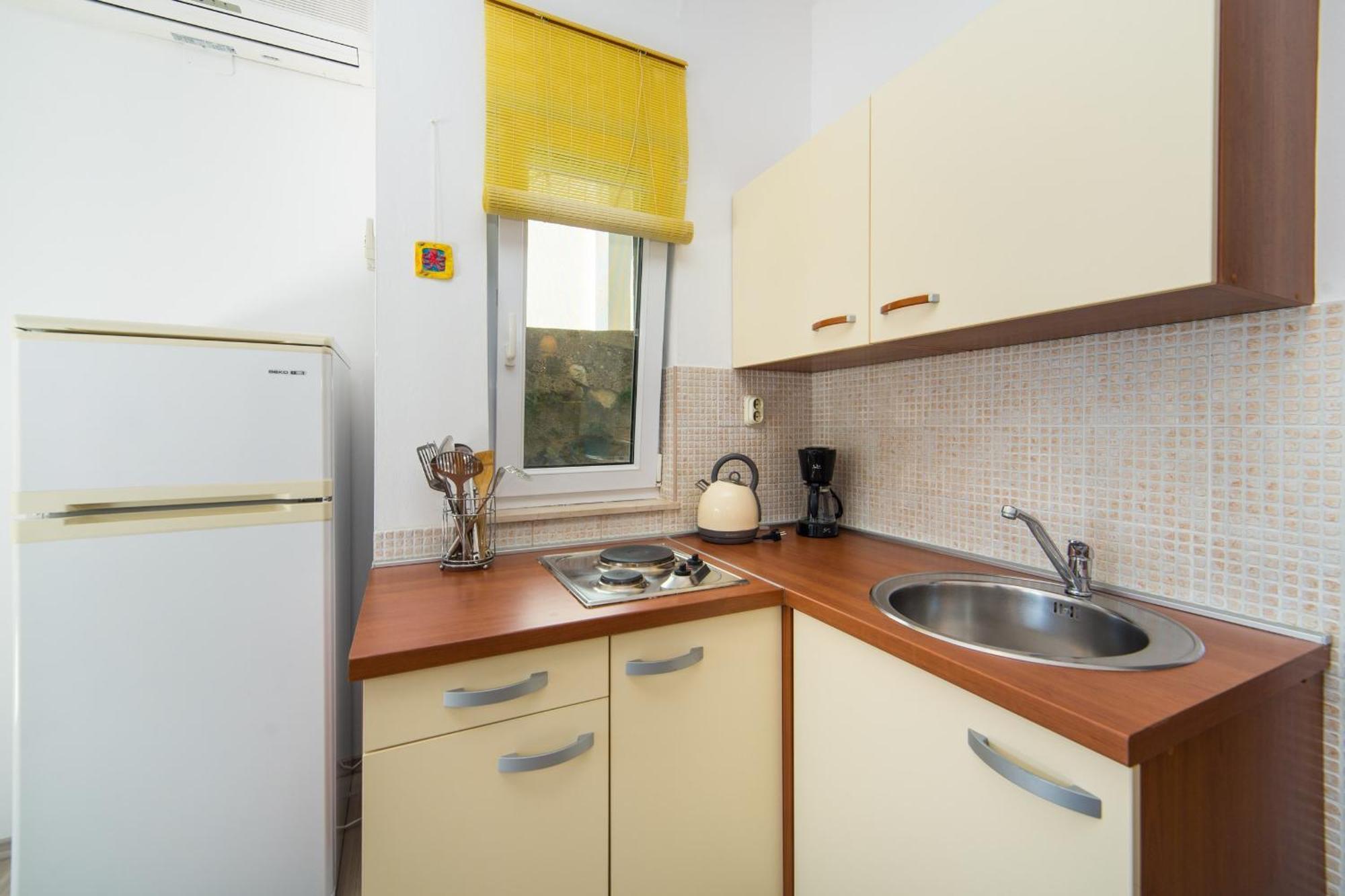 Apartments By The Sea Brist, Makarska - 11078 Pokój zdjęcie